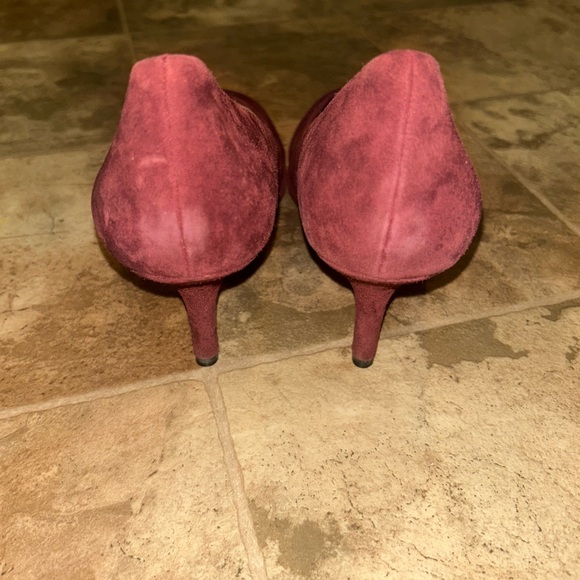 Coach Zelda women's suede heel pumps
Size 11M - Picture 6 of 9